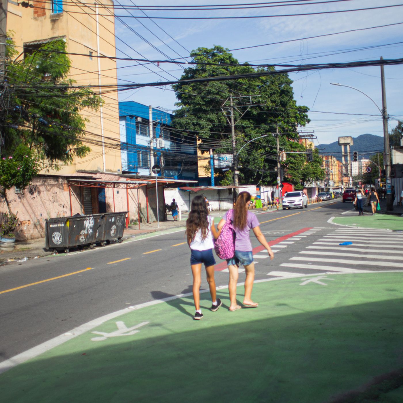 ArchDaily - Iniciativa do Rio de Janeiro torna o deslocamento para a escola mais seguro
