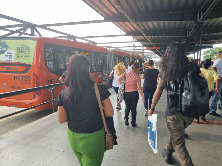 6 recomendações para que os contratos de operação incentivem os ônibus elétricos