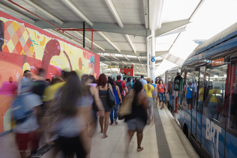 Como incluir mulheres negras no planejamento, gestão e operação dos transportes?
