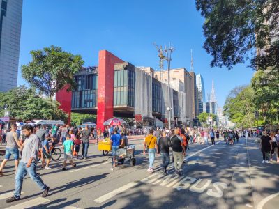 São,Paulo,,Brazil,-,June,5,,2022.,Tourists,Strolling,Along